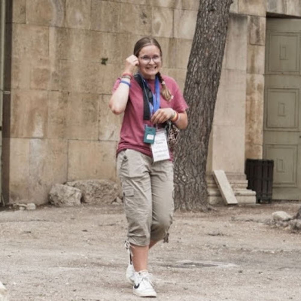 Meet your Posher, Hannah
